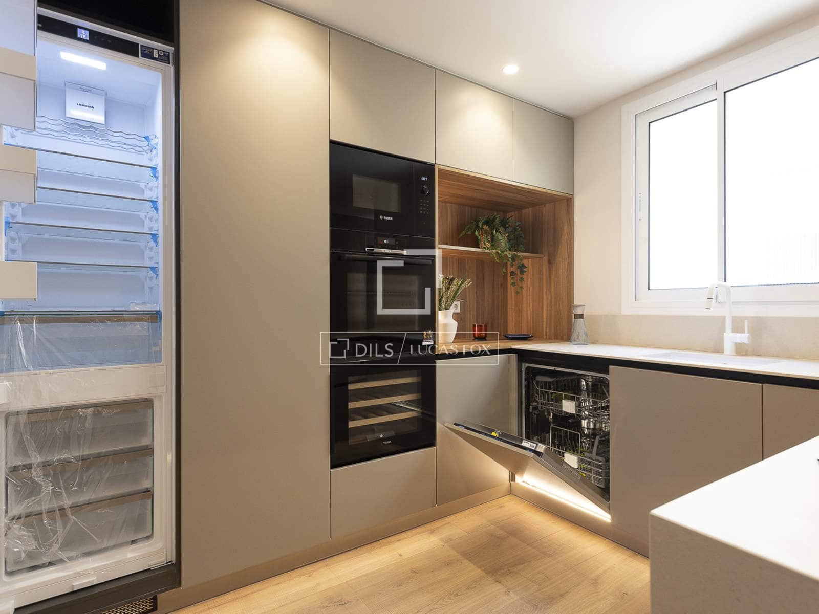 3 soveværelse Lejlighed til salg i Barcelona by - € 995.000 (Ref: 10167509)