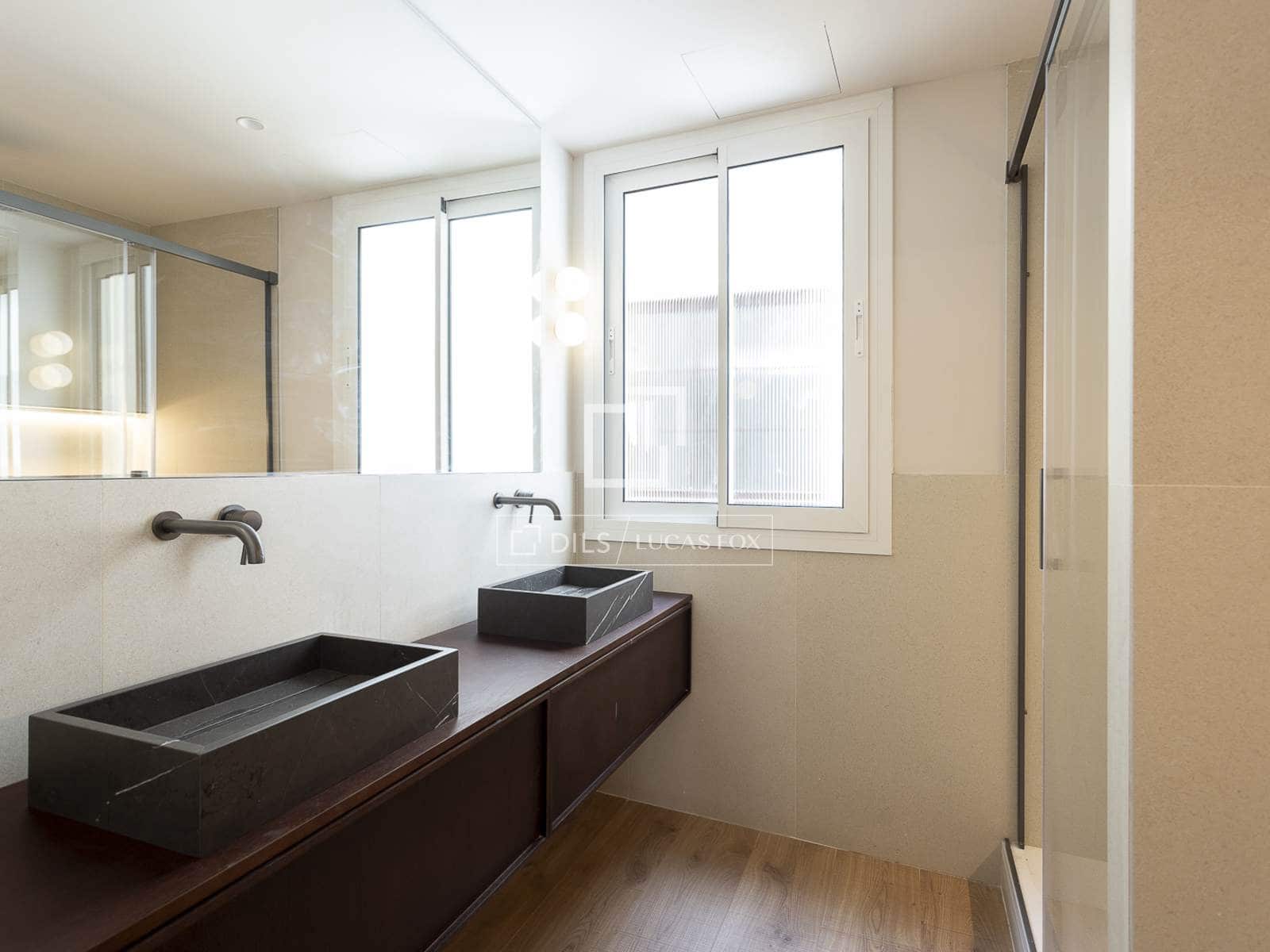 3 soveværelse Lejlighed til salg i Barcelona by - € 995.000 (Ref: 10167509)