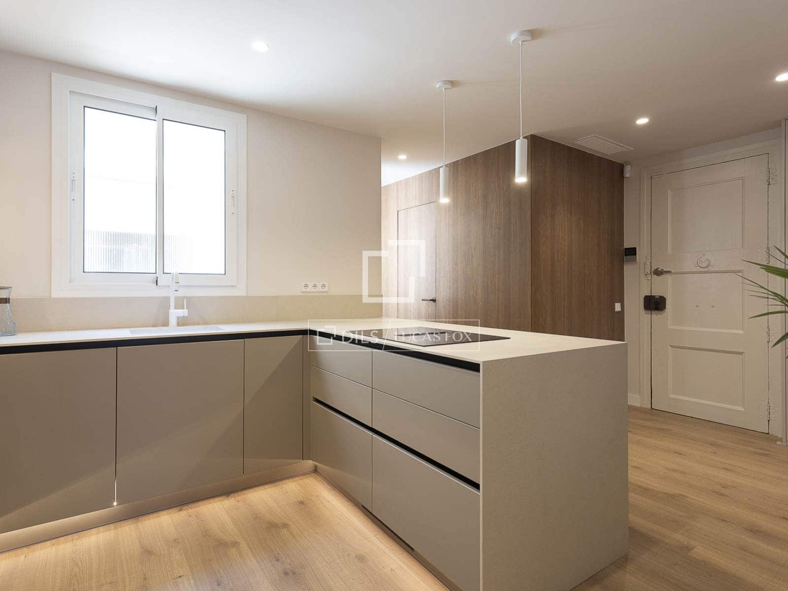 3 soveværelse Lejlighed til salg i Barcelona by - € 995.000 (Ref: 10167509)