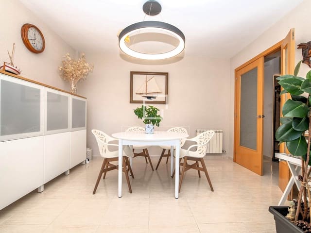 3 soverom Leilighet til salgs i Platja d'Aro, Castell-Platja d'Aro med svømmebasseng garasje - € 539 000 (Ref: 10167511)
