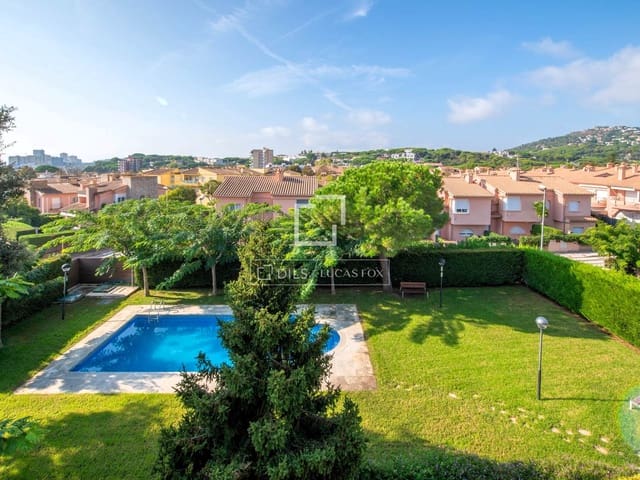 3 soverom Leilighet til salgs i Platja d'Aro, Castell-Platja d'Aro med svømmebasseng garasje - € 539 000 (Ref: 10167511)