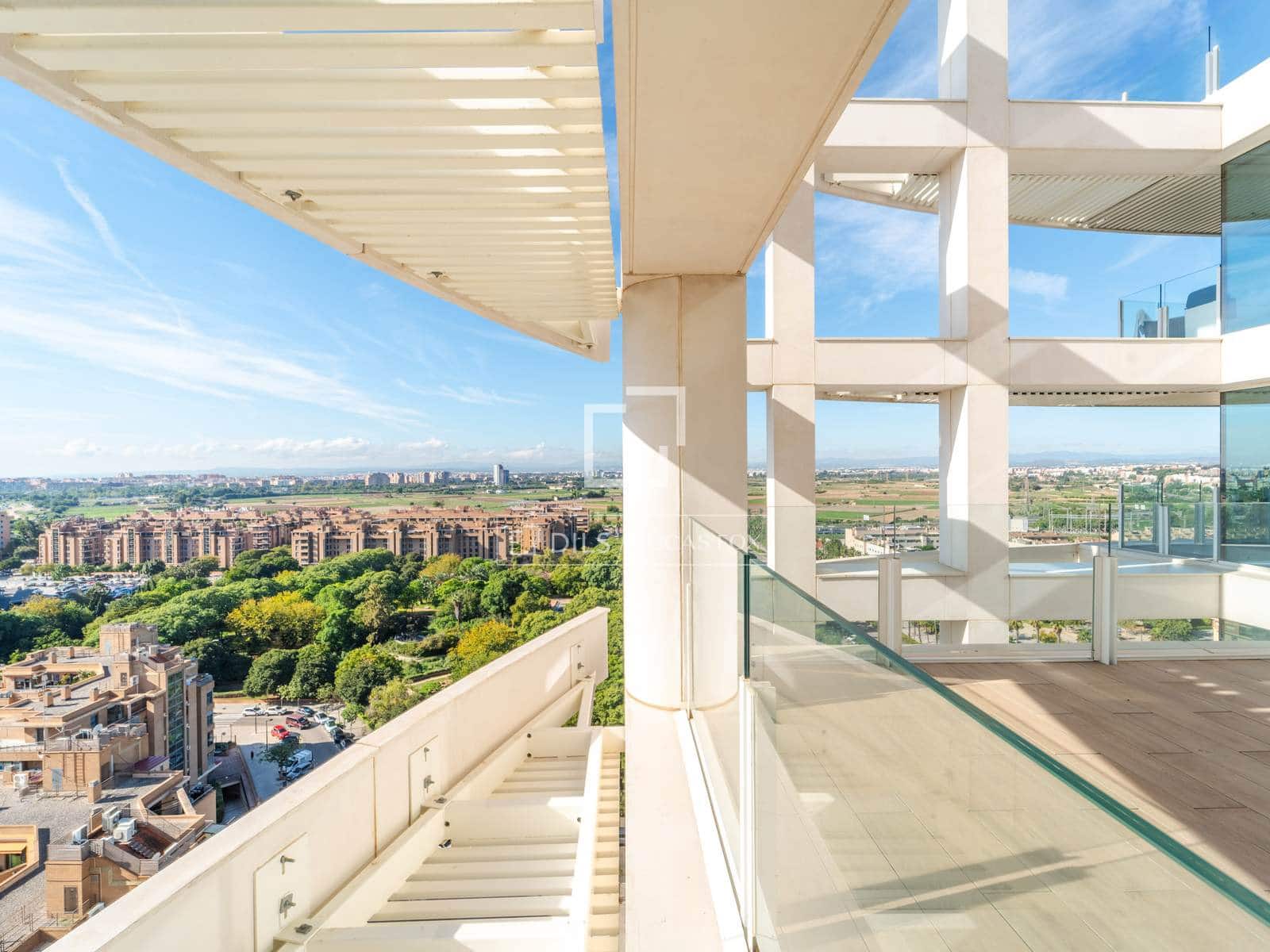 Ático de 3 habitaciones en València ciudad en venta con piscina garaje - 1.650.000 € (Ref: 10168812)