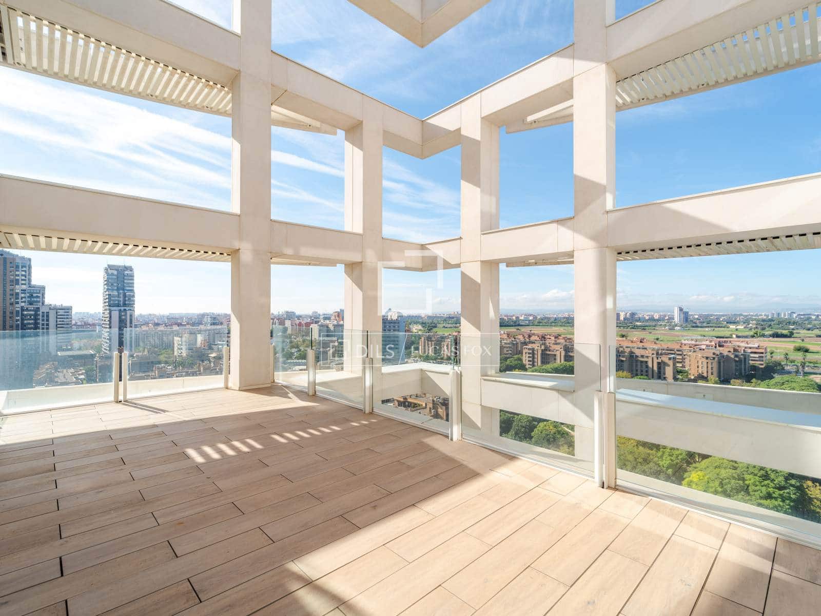 Ático de 3 habitaciones en València ciudad en venta con piscina garaje - 1.650.000 € (Ref: 10168812)