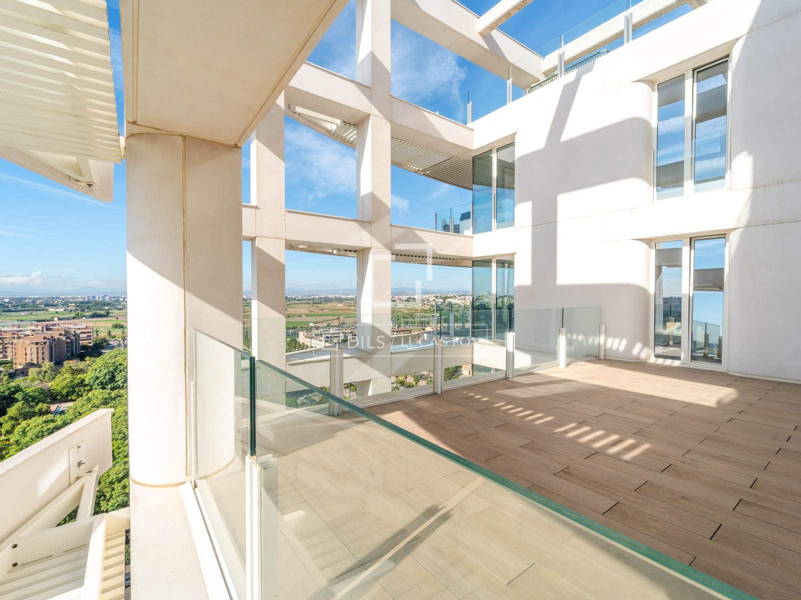 Ático de 3 habitaciones en València ciudad en venta con piscina garaje - 1.650.000 € (Ref: 10168812)