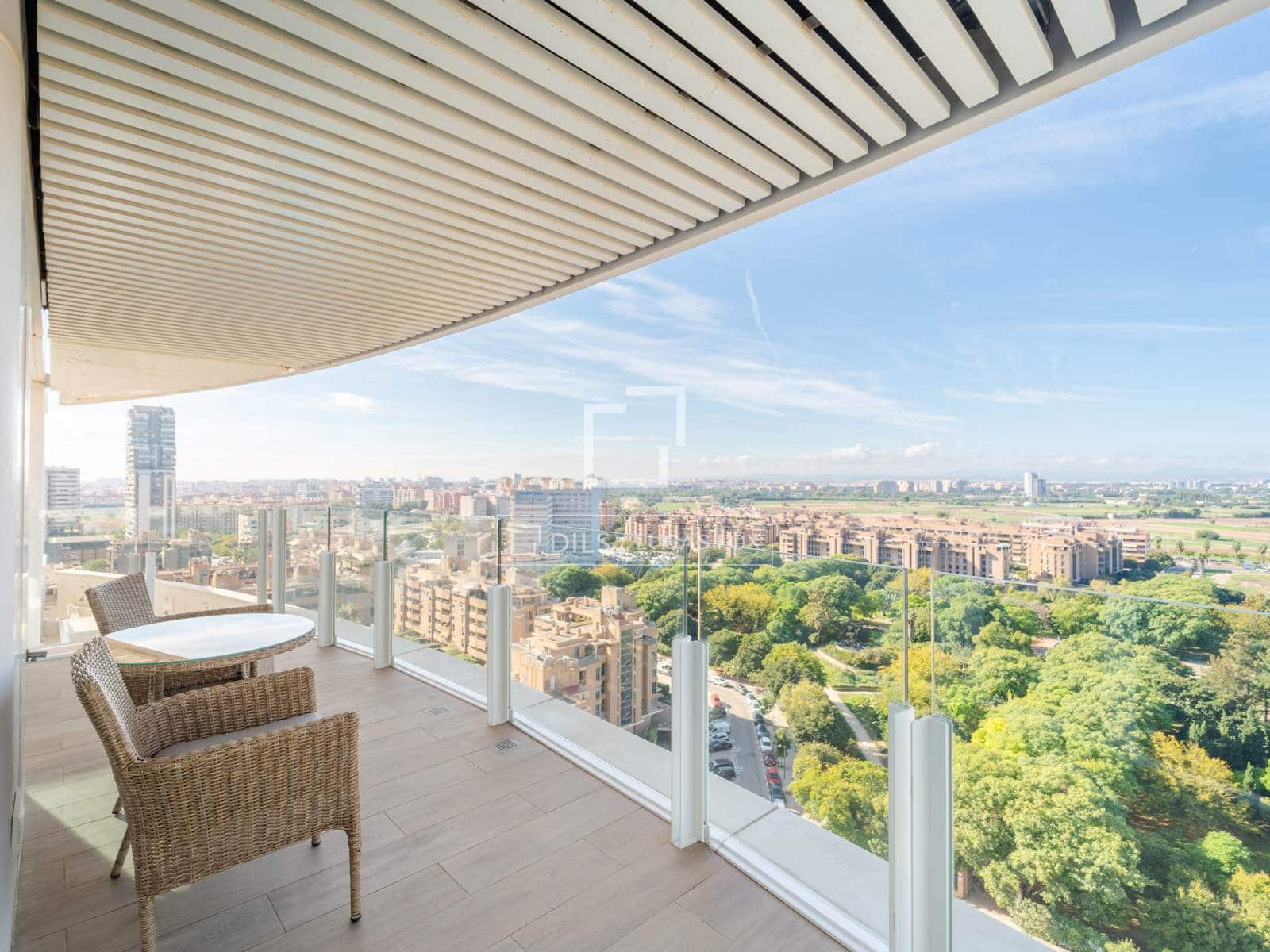 Ático de 3 habitaciones en València ciudad en venta con piscina garaje - 1.650.000 € (Ref: 10168812)