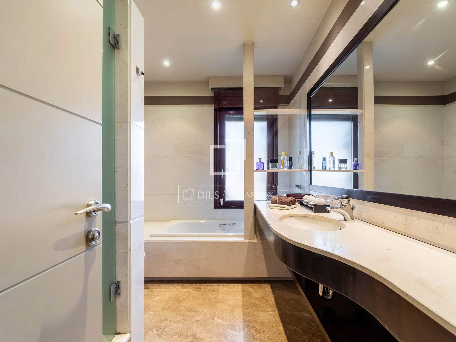 5 soveværelse Villa til salg i Majadahonda med swimmingpool garage - € 3.150.000 (Ref: 10168915)