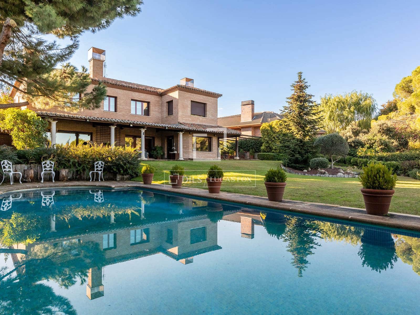 5 soveværelse Villa til salg i Majadahonda med swimmingpool garage - € 3.150.000 (Ref: 10168915)