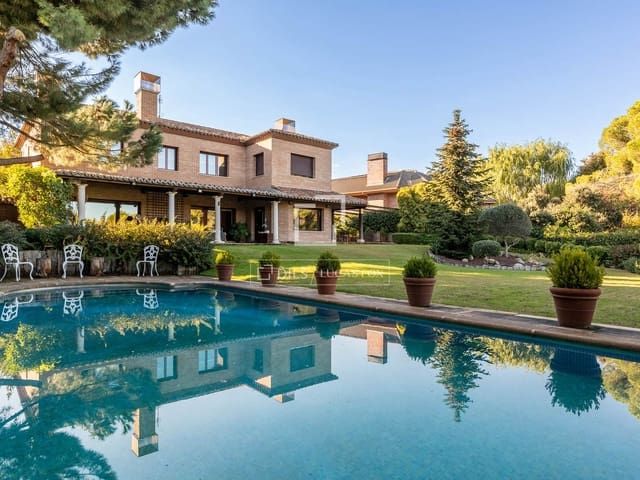 5 soveværelse Villa til salg i Majadahonda med swimmingpool garage - € 3.150.000 (Ref: 10168915)