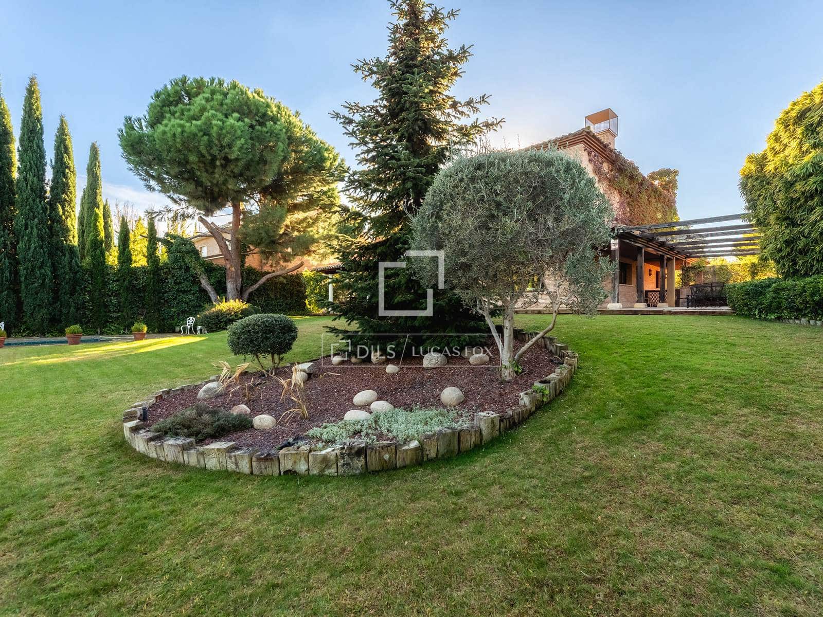 5 soveværelse Villa til salg i Majadahonda med swimmingpool garage - € 3.150.000 (Ref: 10168915)