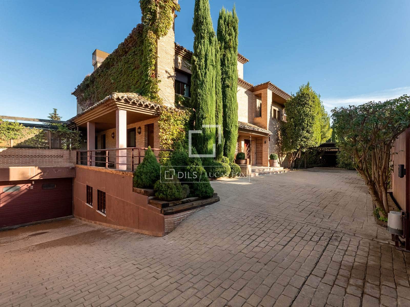 5 soveværelse Villa til salg i Majadahonda med swimmingpool garage - € 3.150.000 (Ref: 10168915)