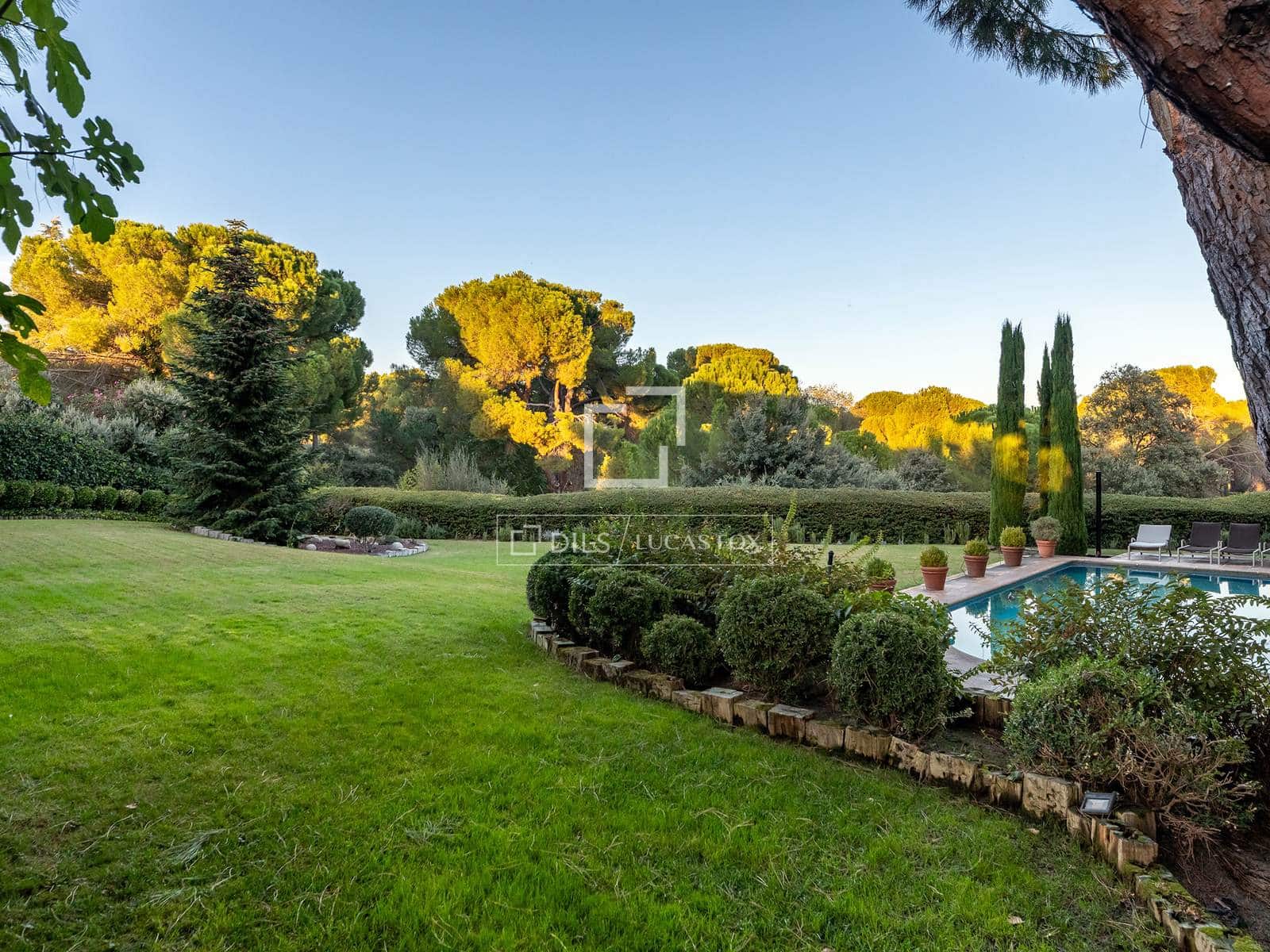 5 soveværelse Villa til salg i Majadahonda med swimmingpool garage - € 3.150.000 (Ref: 10168915)