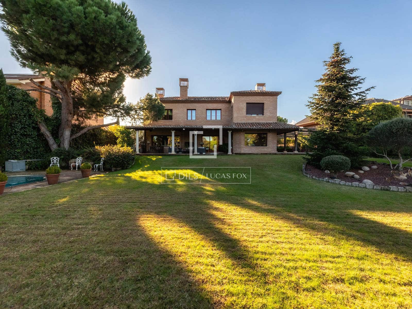 5 soveværelse Villa til salg i Majadahonda med swimmingpool garage - € 3.150.000 (Ref: 10168915)