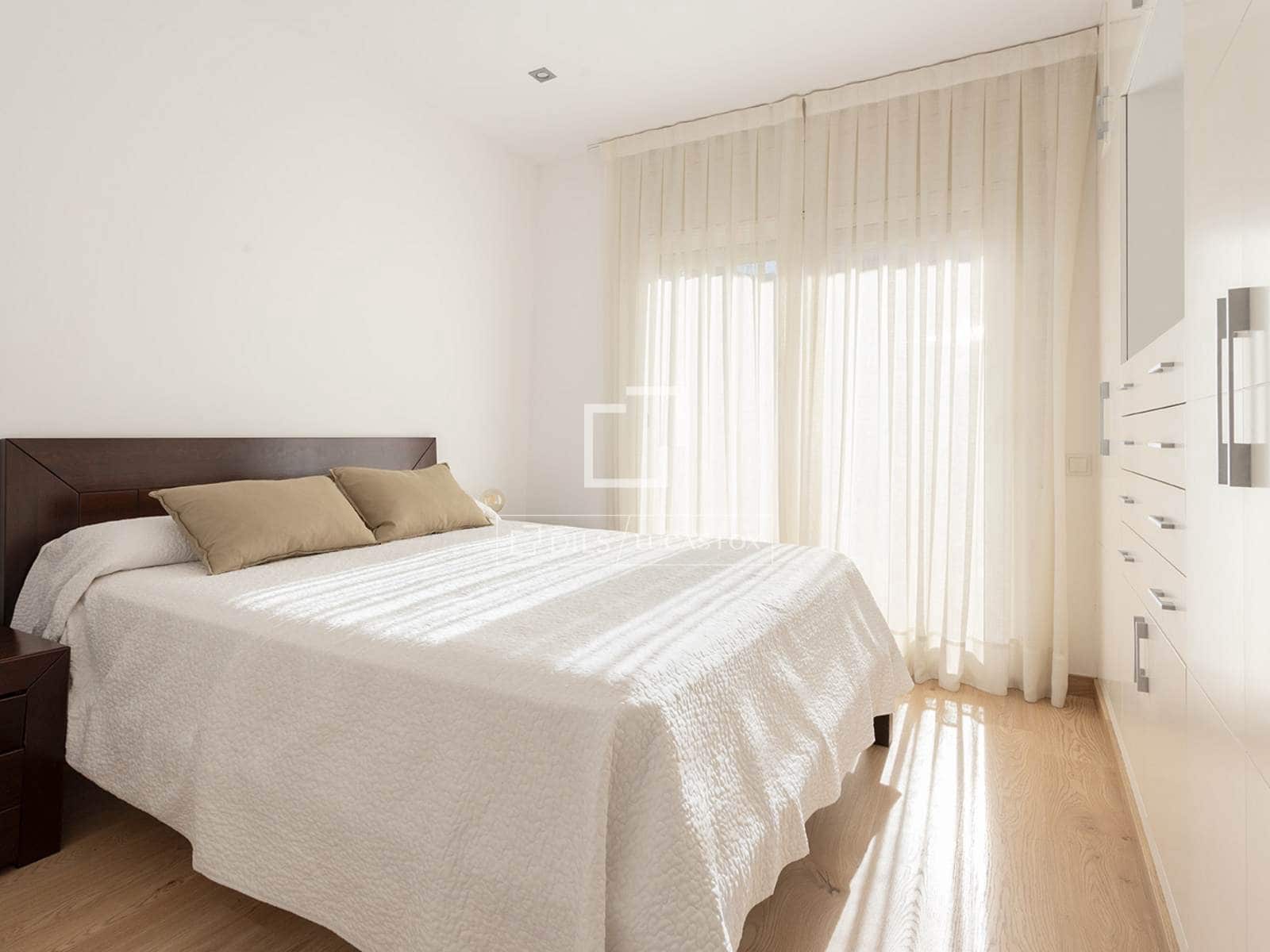 2 slaapkamer Appartement te koop in Barcelona stad - € 599.000 (Ref: 10169155)