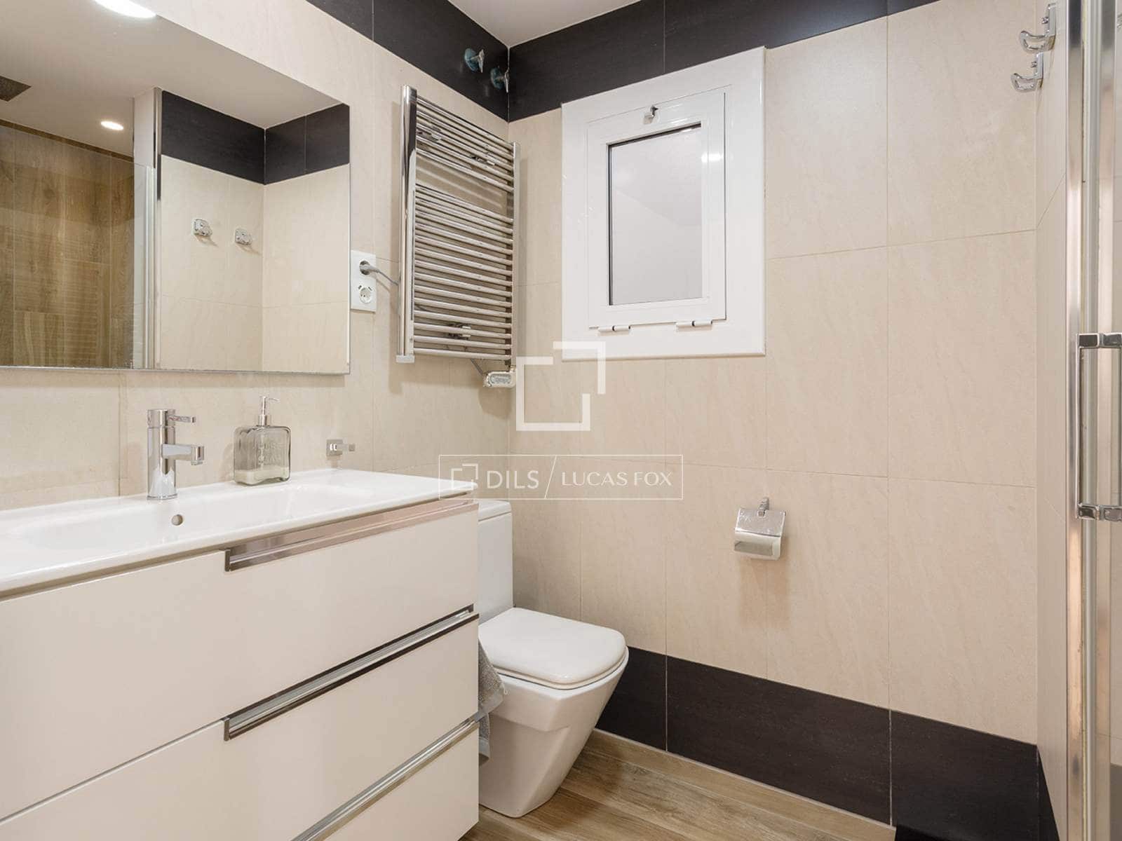 2 slaapkamer Appartement te koop in Barcelona stad - € 599.000 (Ref: 10169155)
