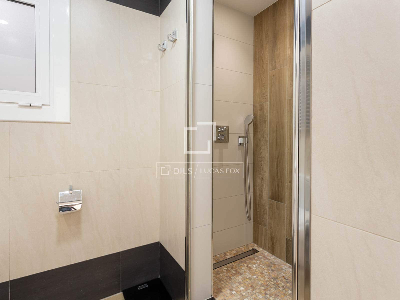 2 slaapkamer Appartement te koop in Barcelona stad - € 599.000 (Ref: 10169155)