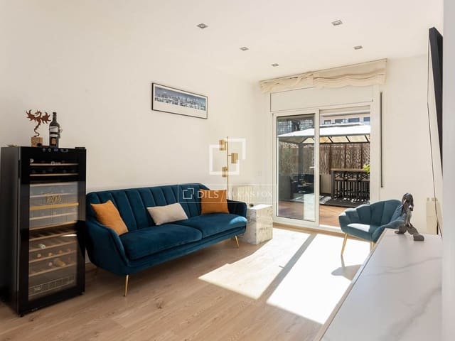 2 soverom Leilighet til salgs i El Poblenou, Barcelona by - € 599 000 (Ref: 10169155)