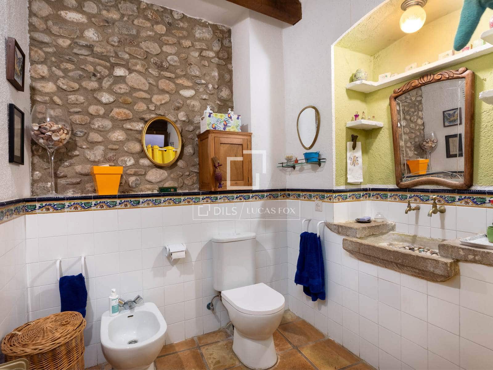 5 bedroom Villa for sale in Crespia - € 725,000 (Ref: 10169156)