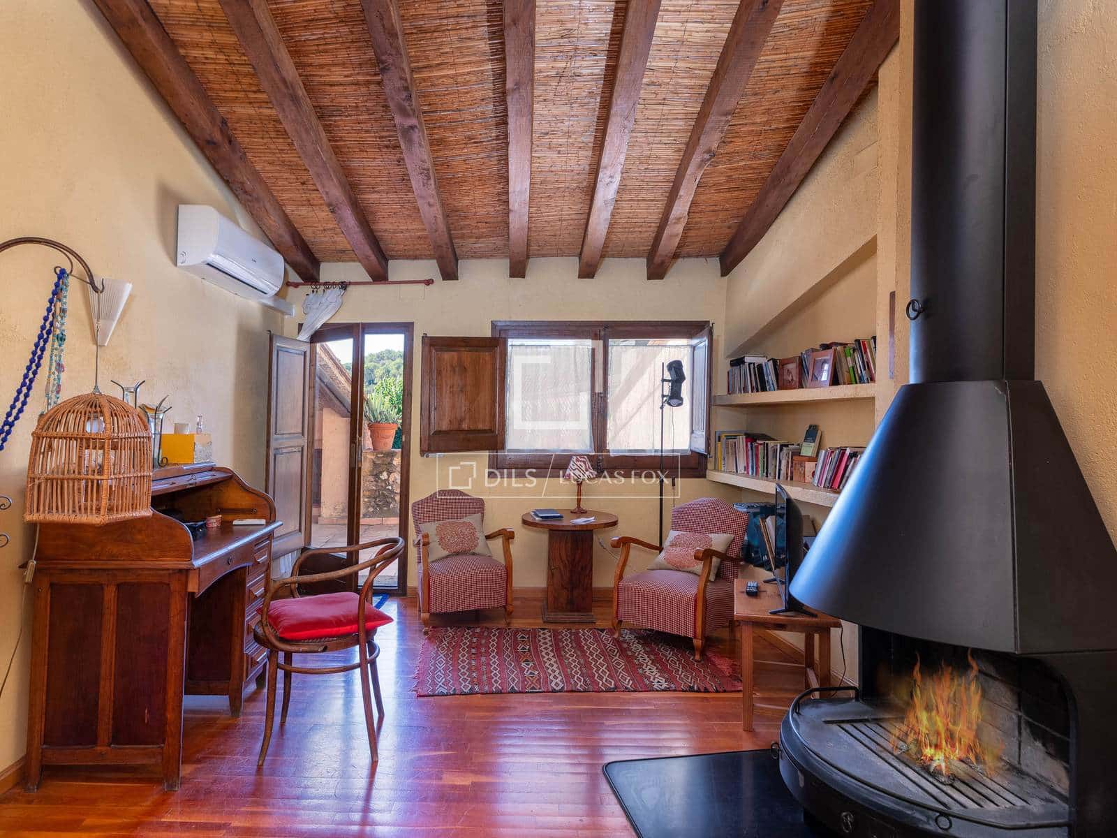 5 bedroom Villa for sale in Crespia - € 725,000 (Ref: 10169156)
