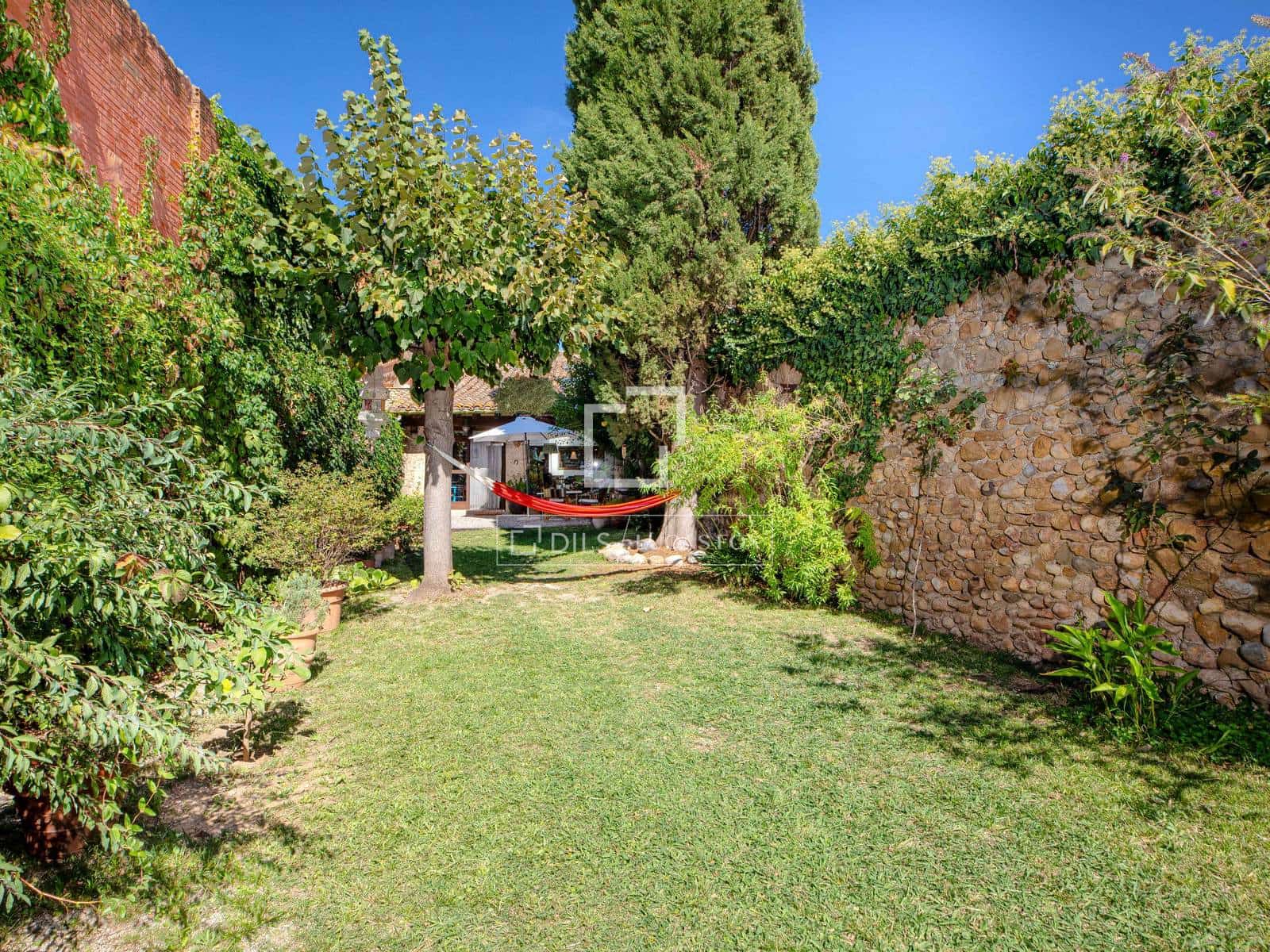 5 bedroom Villa for sale in Crespia - € 725,000 (Ref: 10169156)