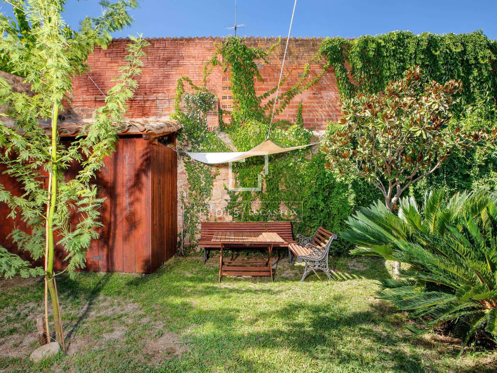 5 bedroom Villa for sale in Crespia - € 725,000 (Ref: 10169156)