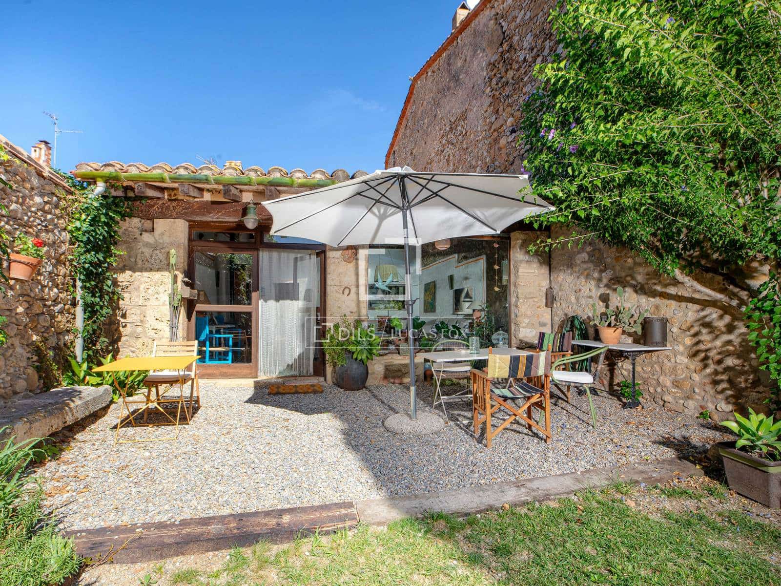 5 bedroom Villa for sale in Crespia - € 725,000 (Ref: 10169156)