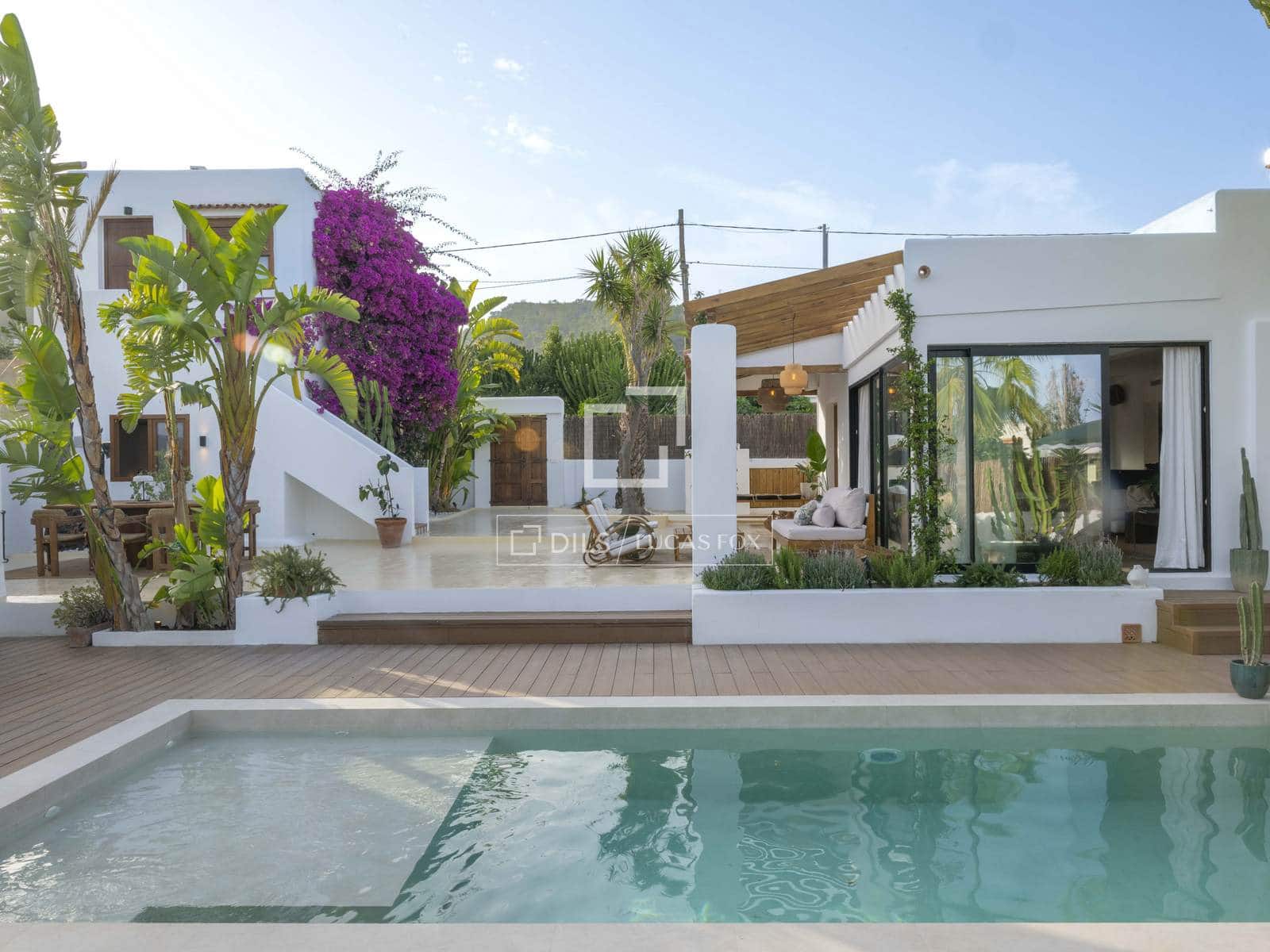 4 bedroom Villa for sale in San Jose / Sant Josep de Sa Talaia with pool garage - € 1,980,000 (Ref: 10169157)