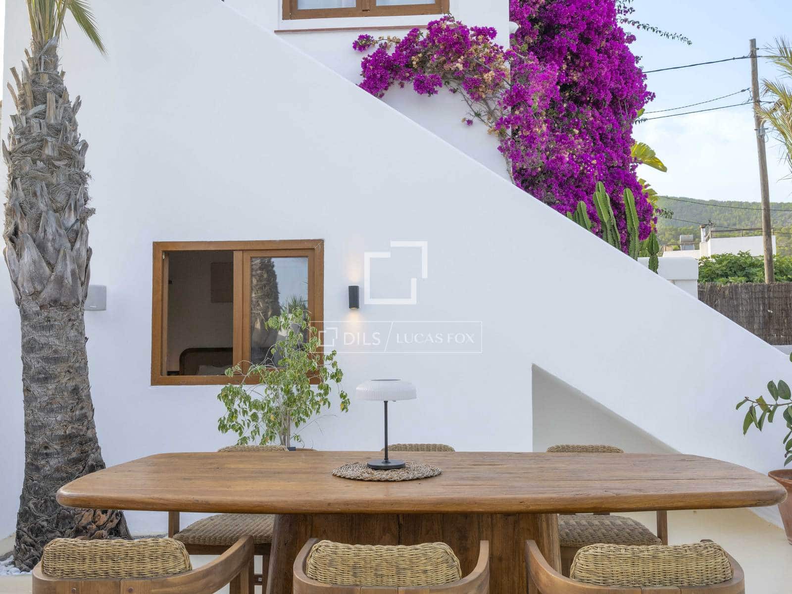 4 bedroom Villa for sale in San Jose / Sant Josep de Sa Talaia with pool garage - € 1,980,000 (Ref: 10169157)