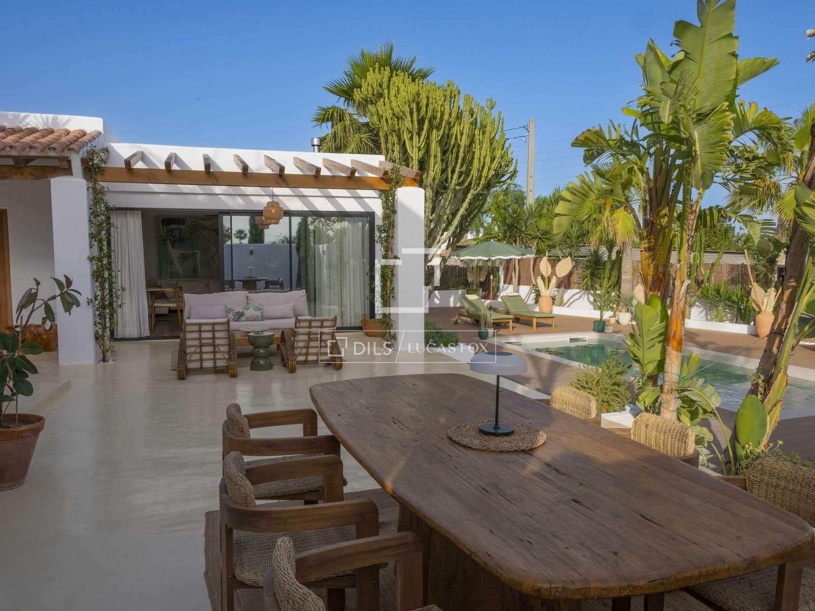 4 bedroom Villa for sale in San Jose / Sant Josep de Sa Talaia with pool garage - € 1,980,000 (Ref: 10169157)
