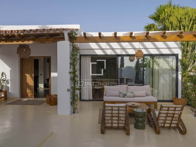 4 soverom Villa til salgs i San Jose / Sant Josep de Sa Talaia med svømmebasseng garasje - € 1 980 000 (Ref: 10169157)