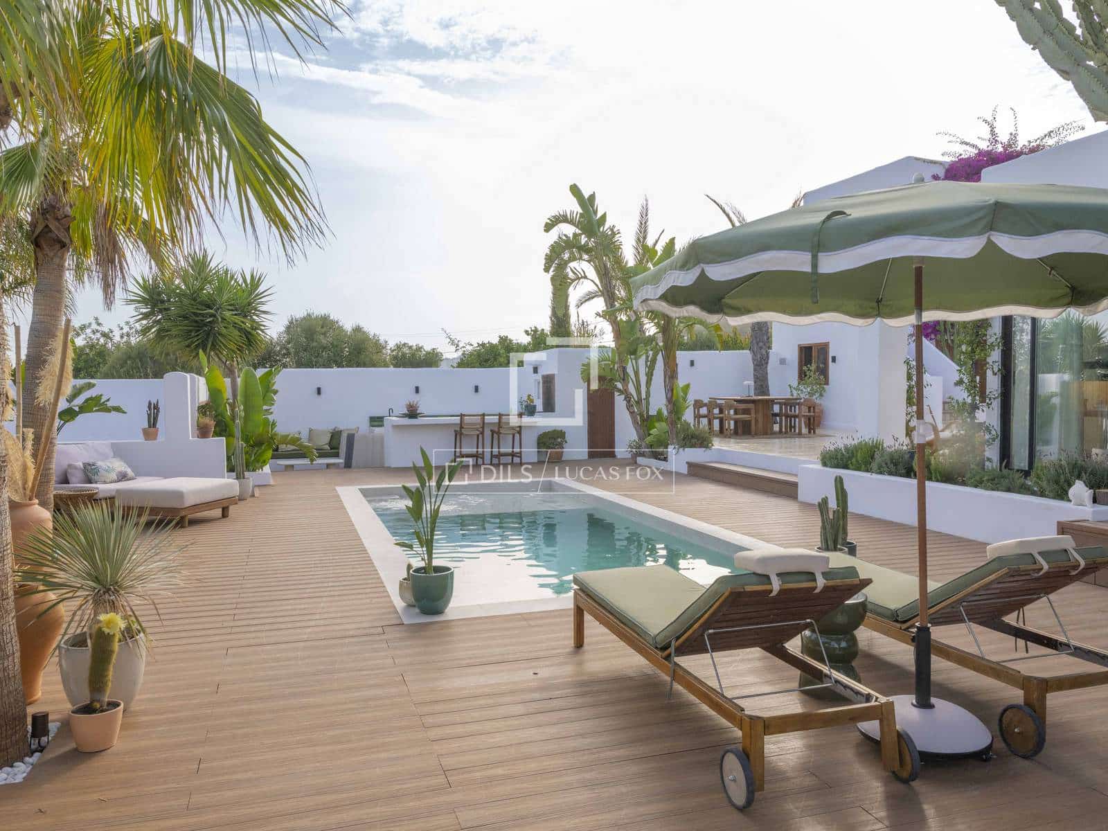 4 bedroom Villa for sale in San Jose / Sant Josep de Sa Talaia with pool garage - € 1,980,000 (Ref: 10169157)