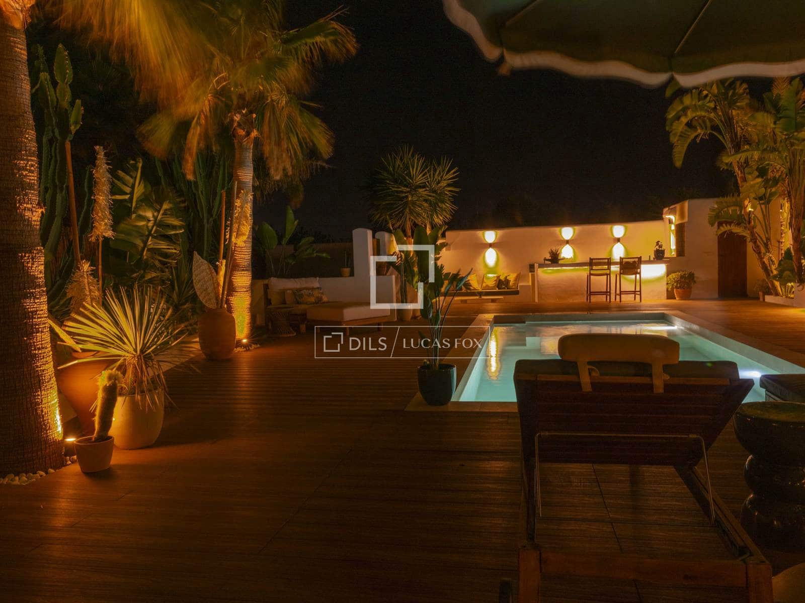 4 bedroom Villa for sale in San Jose / Sant Josep de Sa Talaia with pool garage - € 1,980,000 (Ref: 10169157)
