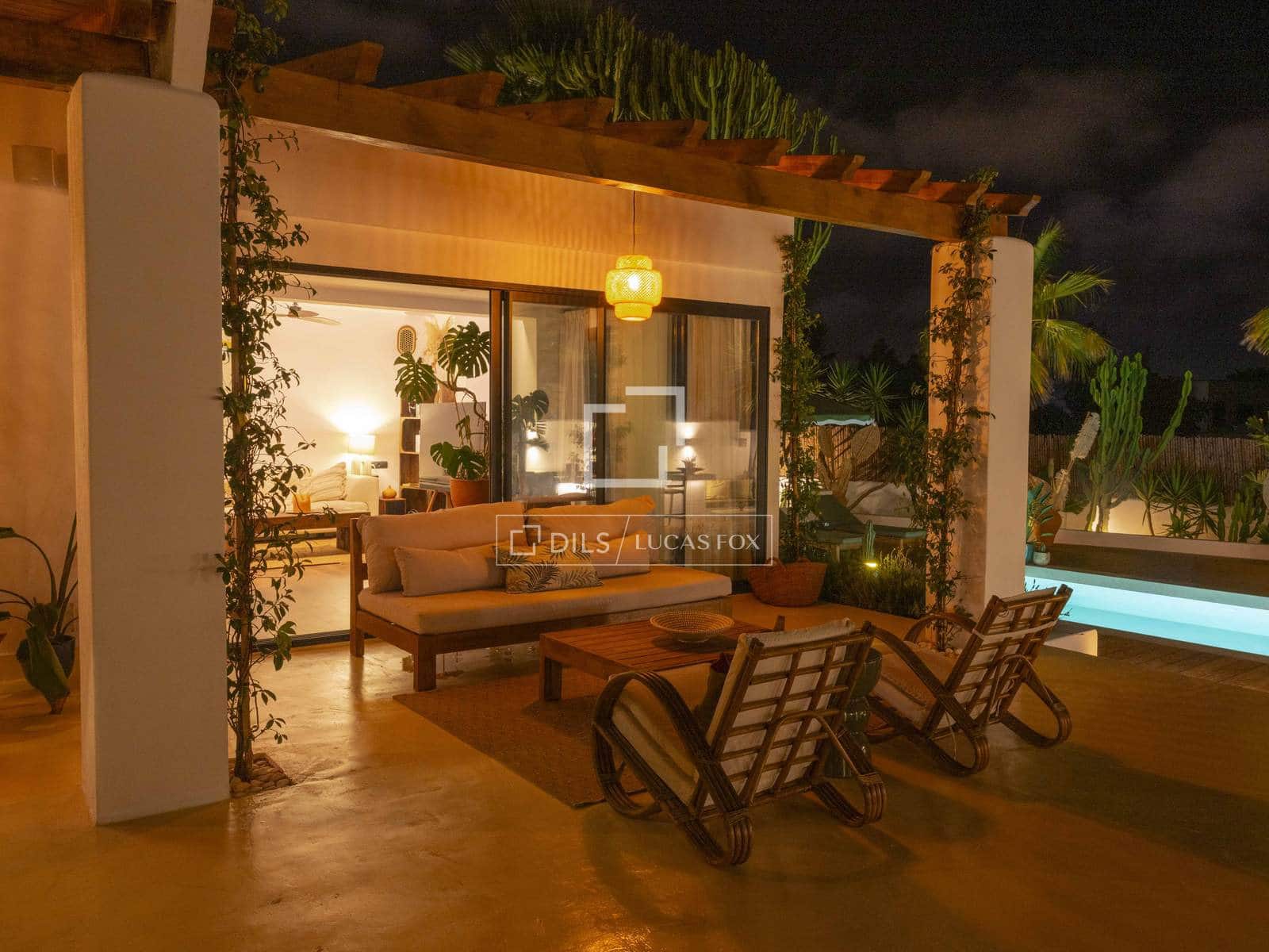 4 bedroom Villa for sale in San Jose / Sant Josep de Sa Talaia with pool garage - € 1,980,000 (Ref: 10169157)