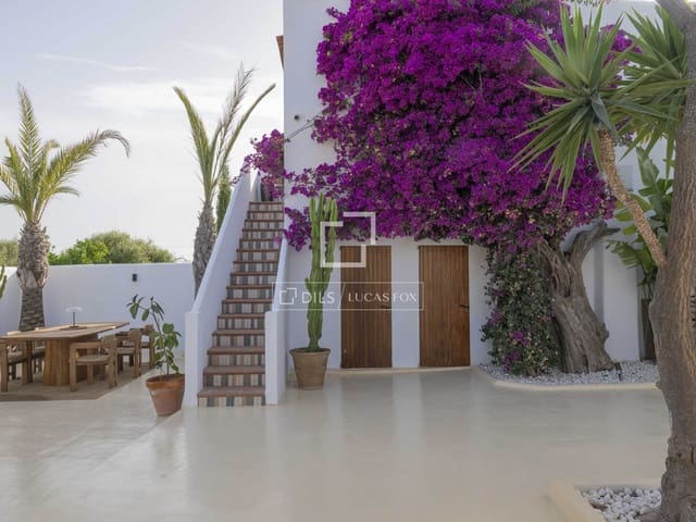 4 soverom Villa til salgs i San Jose / Sant Josep de Sa Talaia med svømmebasseng garasje - € 1 980 000 (Ref: 10169157)
