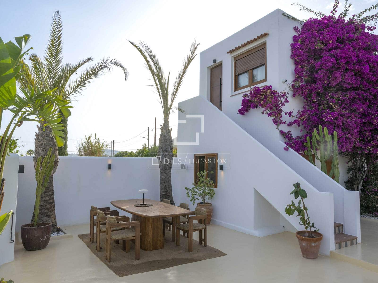 4 bedroom Villa for sale in San Jose / Sant Josep de Sa Talaia with pool garage - € 1,980,000 (Ref: 10169157)