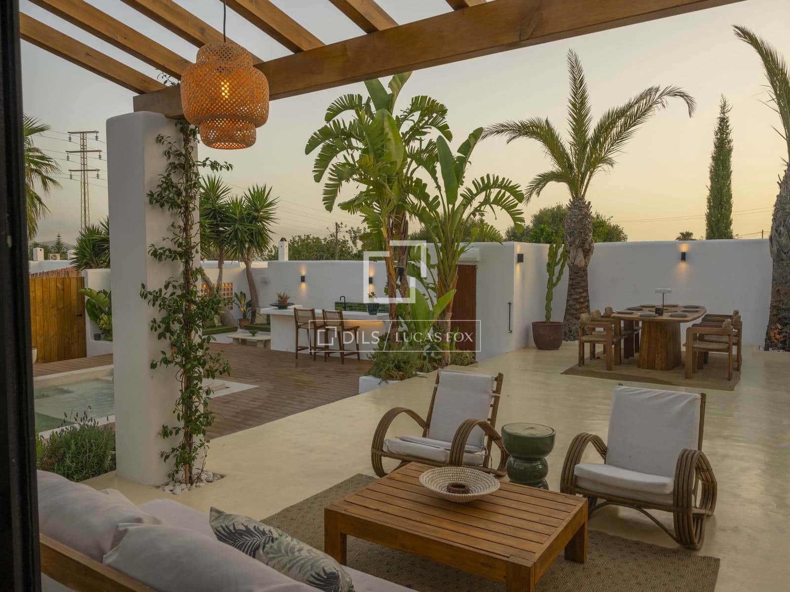 4 bedroom Villa for sale in San Jose / Sant Josep de Sa Talaia with pool garage - € 1,980,000 (Ref: 10169157)