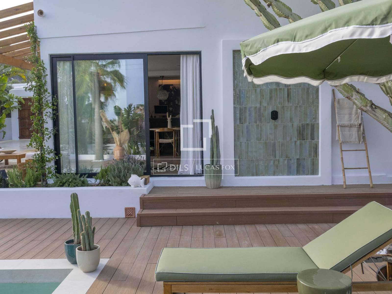 4 bedroom Villa for sale in San Jose / Sant Josep de Sa Talaia with pool garage - € 1,980,000 (Ref: 10169157)