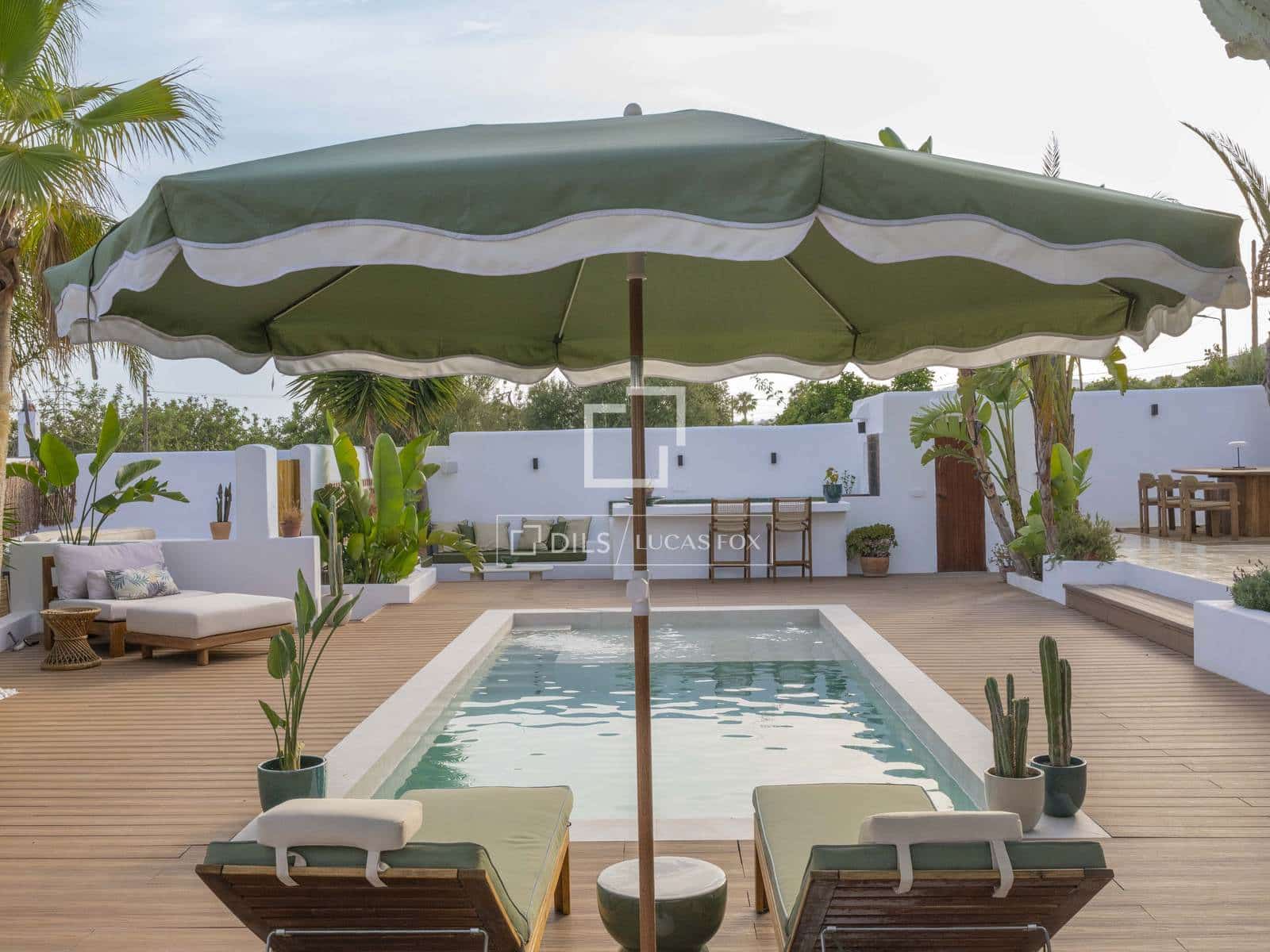 4 bedroom Villa for sale in San Jose / Sant Josep de Sa Talaia with pool garage - € 1,980,000 (Ref: 10169157)