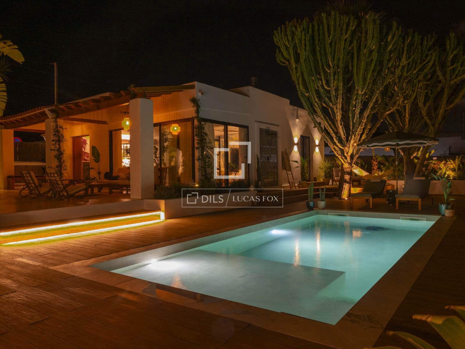 4 bedroom Villa for sale in San Jose / Sant Josep de Sa Talaia with pool garage - € 1,980,000 (Ref: 10169157)