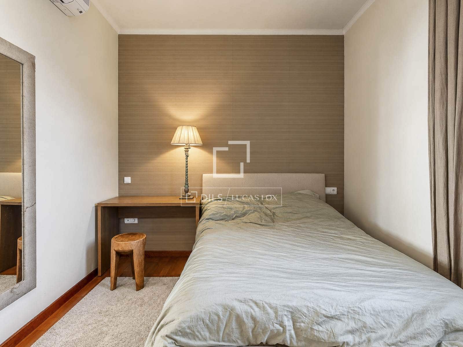3 bedroom Penthouse for sale in Barcelona city - € 850,000 (Ref: 10170182)