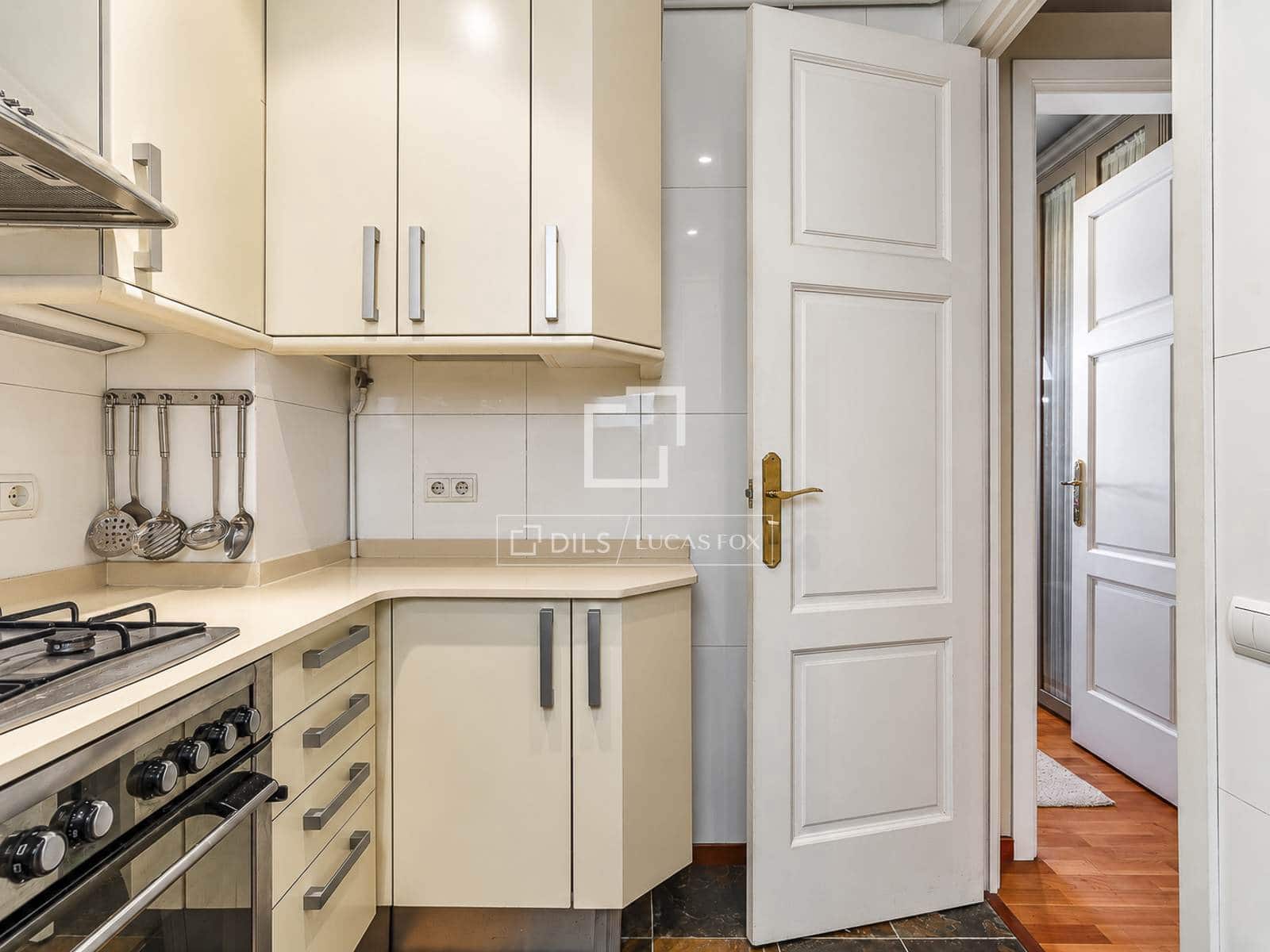 3 bedroom Penthouse for sale in Barcelona city - € 850,000 (Ref: 10170182)