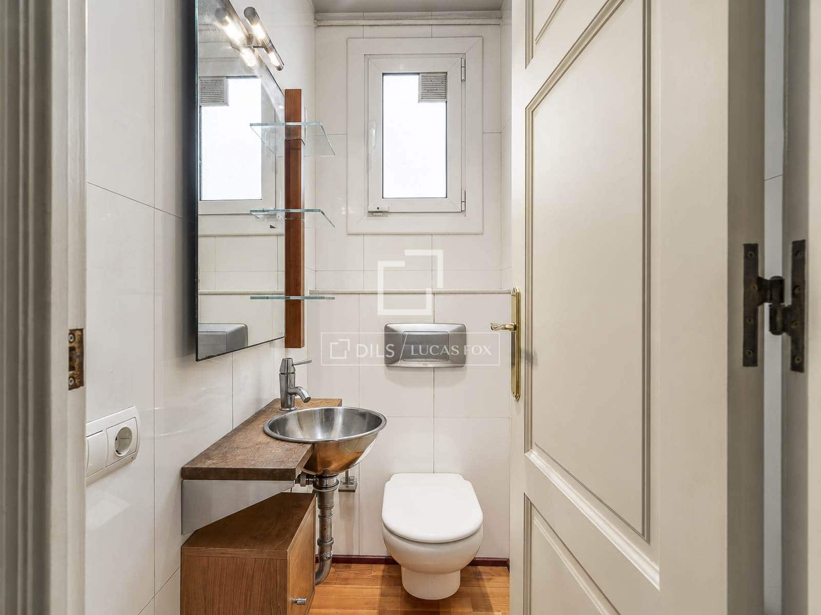 3 bedroom Penthouse for sale in Barcelona city - € 850,000 (Ref: 10170182)