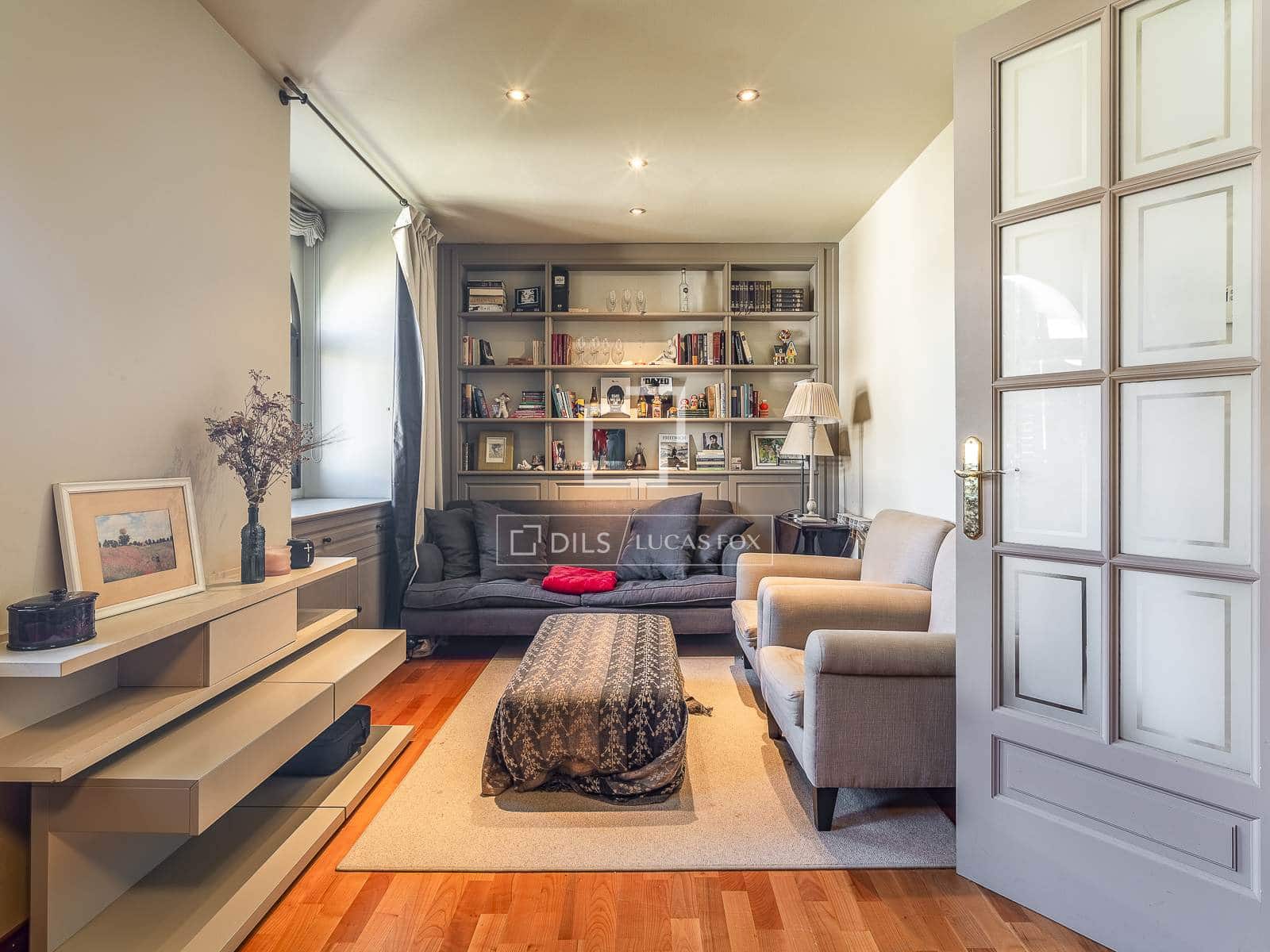 3 bedroom Penthouse for sale in Barcelona city - € 850,000 (Ref: 10170182)