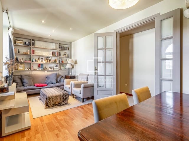 3 soverom Penthouse til salgs i Barcelona by - € 850 000 (Ref: 10170182)