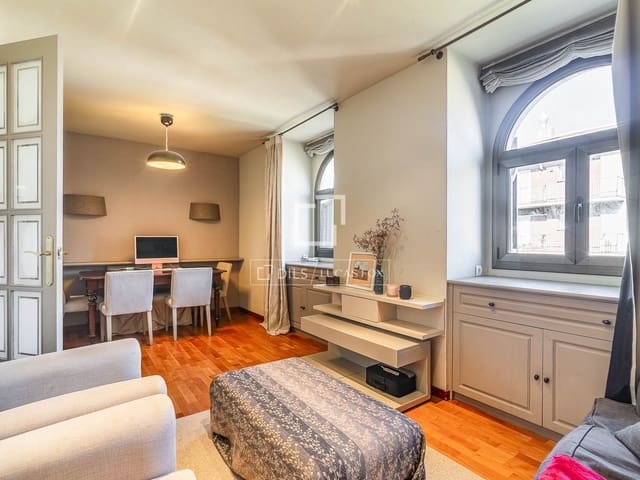 3 soverom Penthouse til salgs i Barcelona by - € 850 000 (Ref: 10170182)