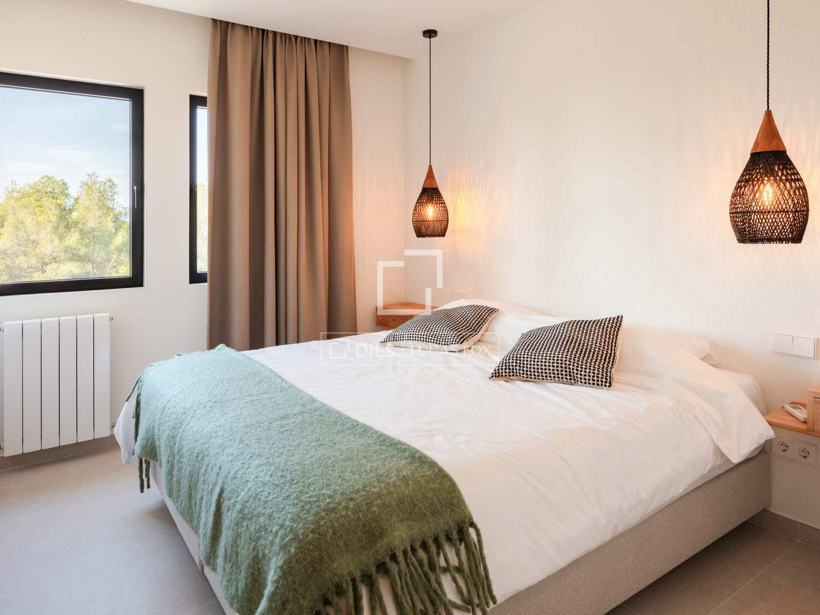 5 slaapkamer Villa te koop in Teulada met zwembad garage - € 1.650.000 (Ref: 10170183)