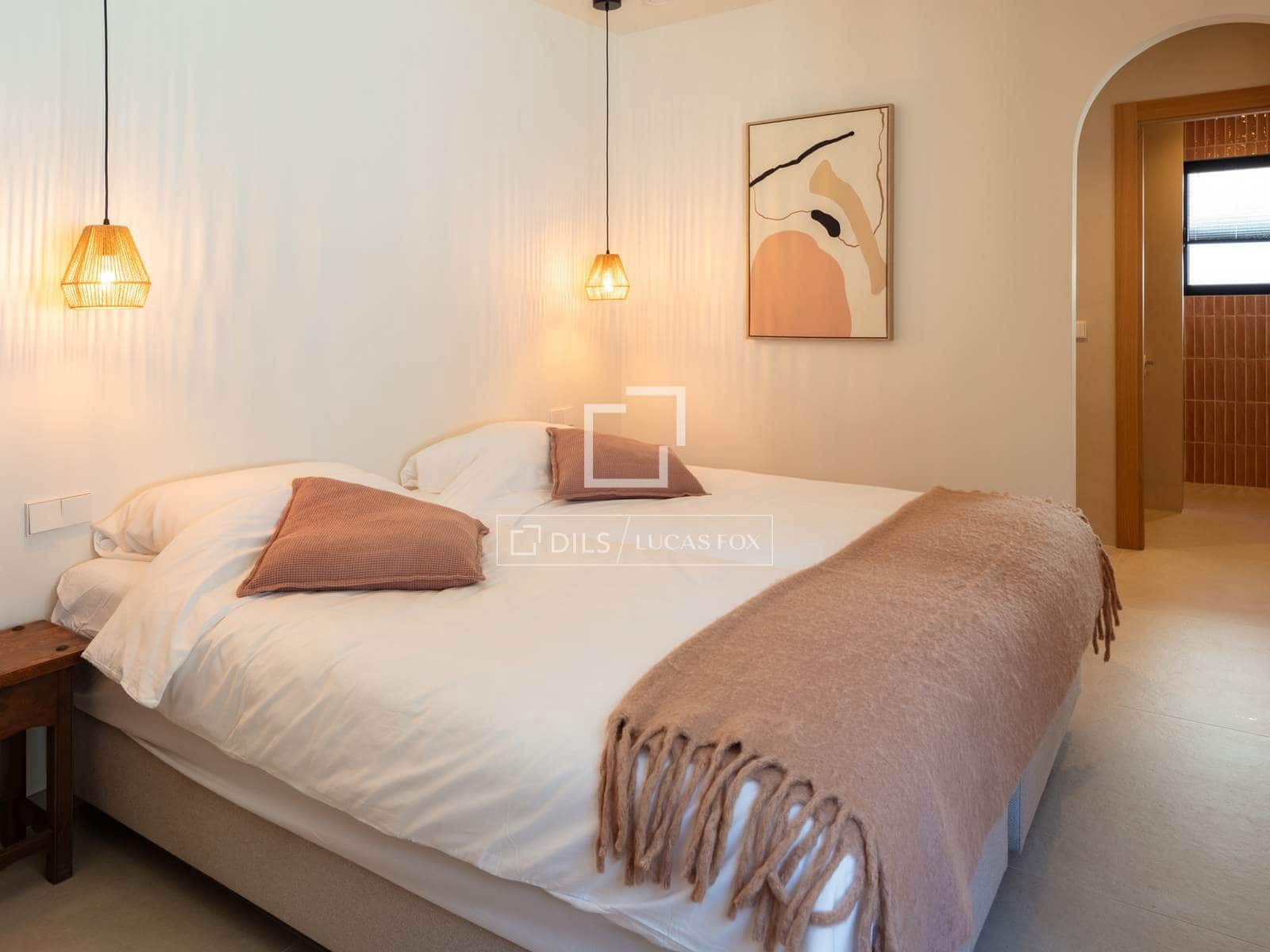 5 slaapkamer Villa te koop in Teulada met zwembad garage - € 1.650.000 (Ref: 10170183)