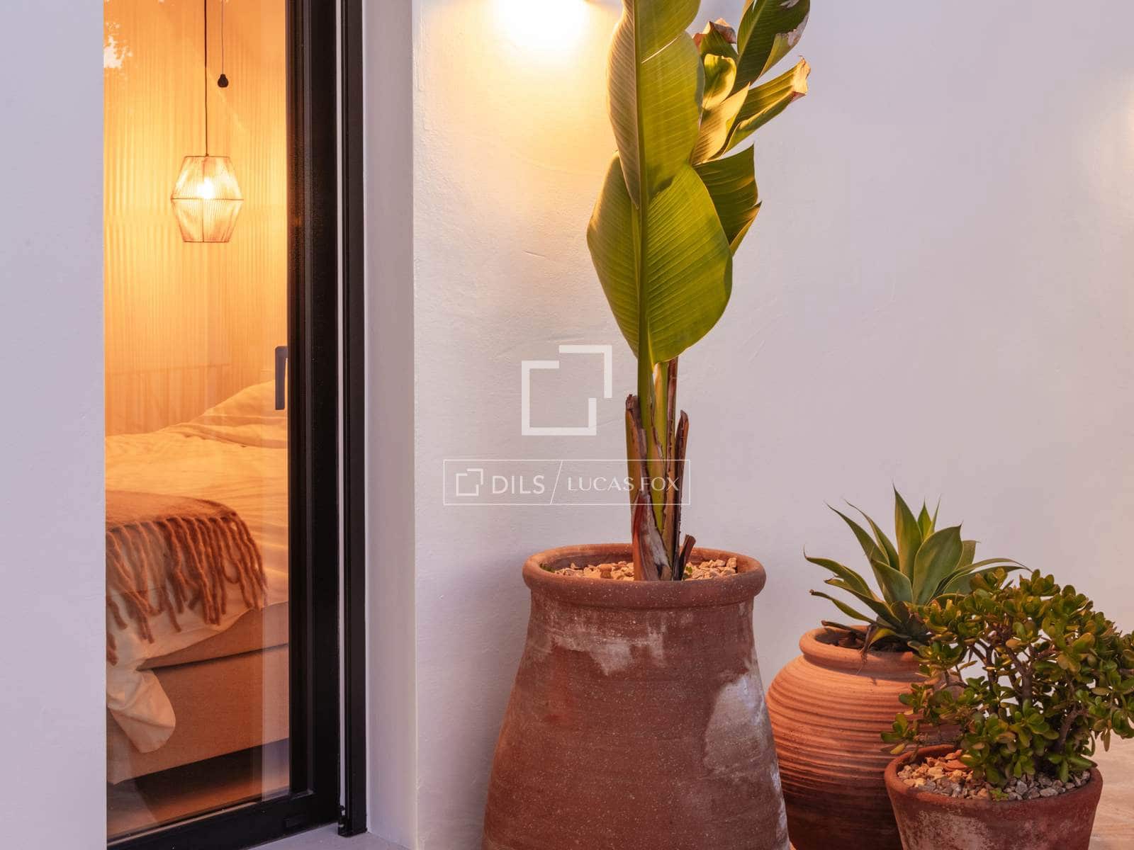 5 slaapkamer Villa te koop in Teulada met zwembad garage - € 1.650.000 (Ref: 10170183)