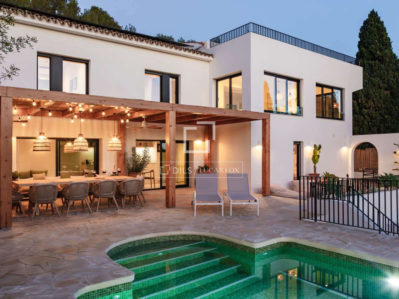 5 slaapkamer Villa te koop in Teulada met zwembad garage - € 1.650.000 (Ref: 10170183)