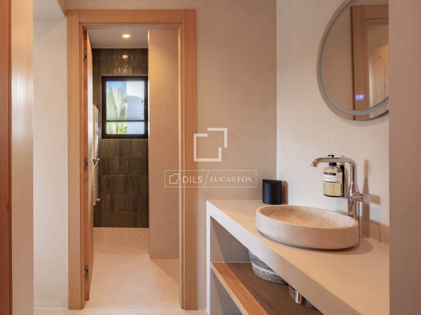 5 slaapkamer Villa te koop in Teulada met zwembad garage - € 1.650.000 (Ref: 10170183)