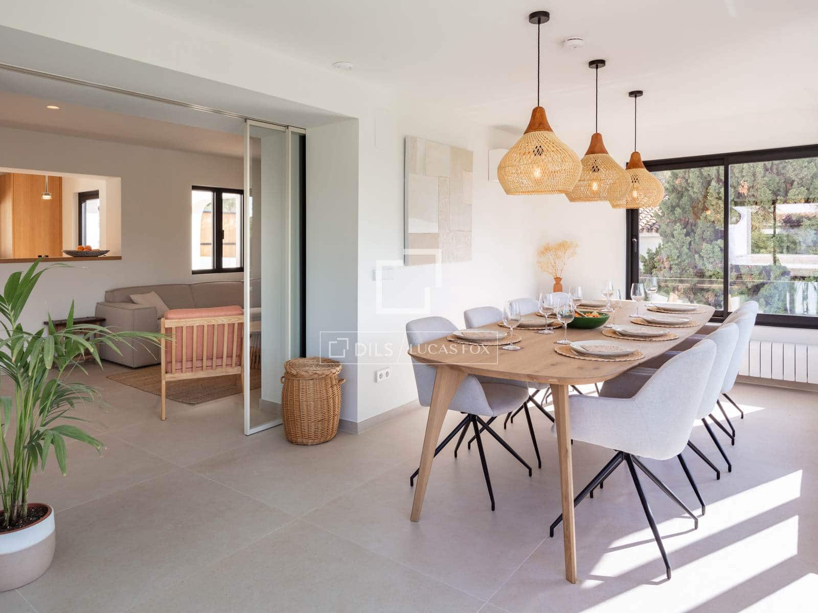 5 slaapkamer Villa te koop in Teulada met zwembad garage - € 1.650.000 (Ref: 10170183)